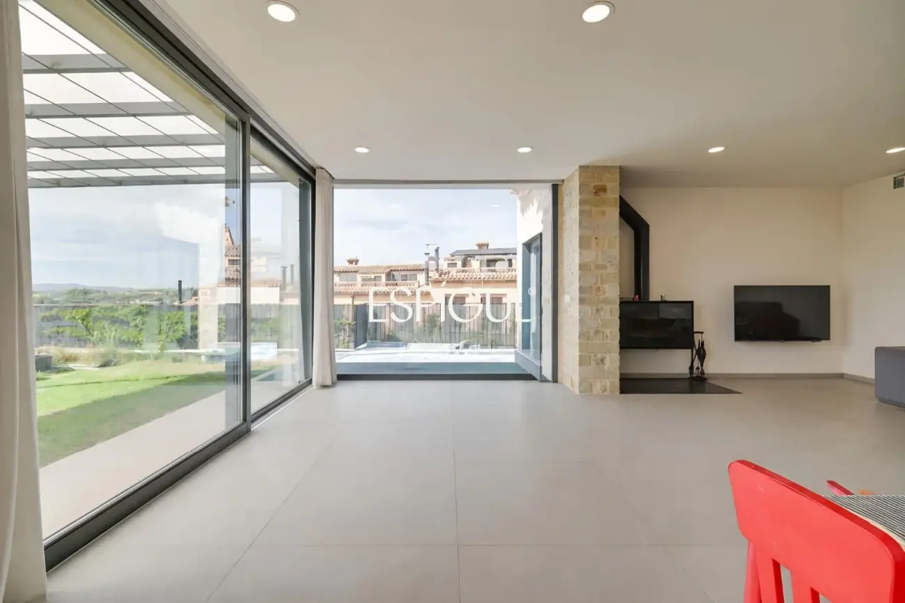 Una casa de autor en el corazón del Empordà