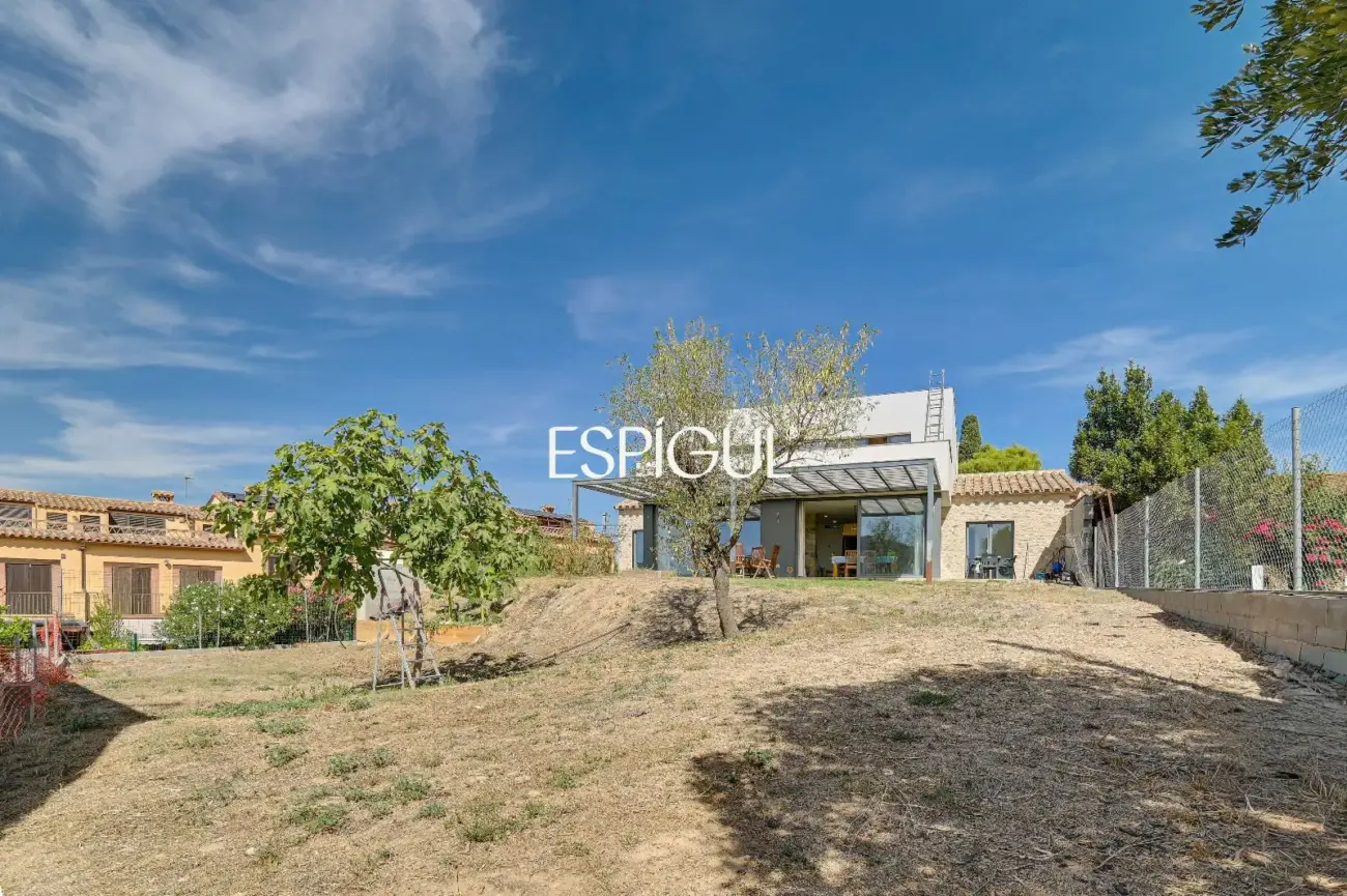 Una casa de autor en el corazón del Empordà