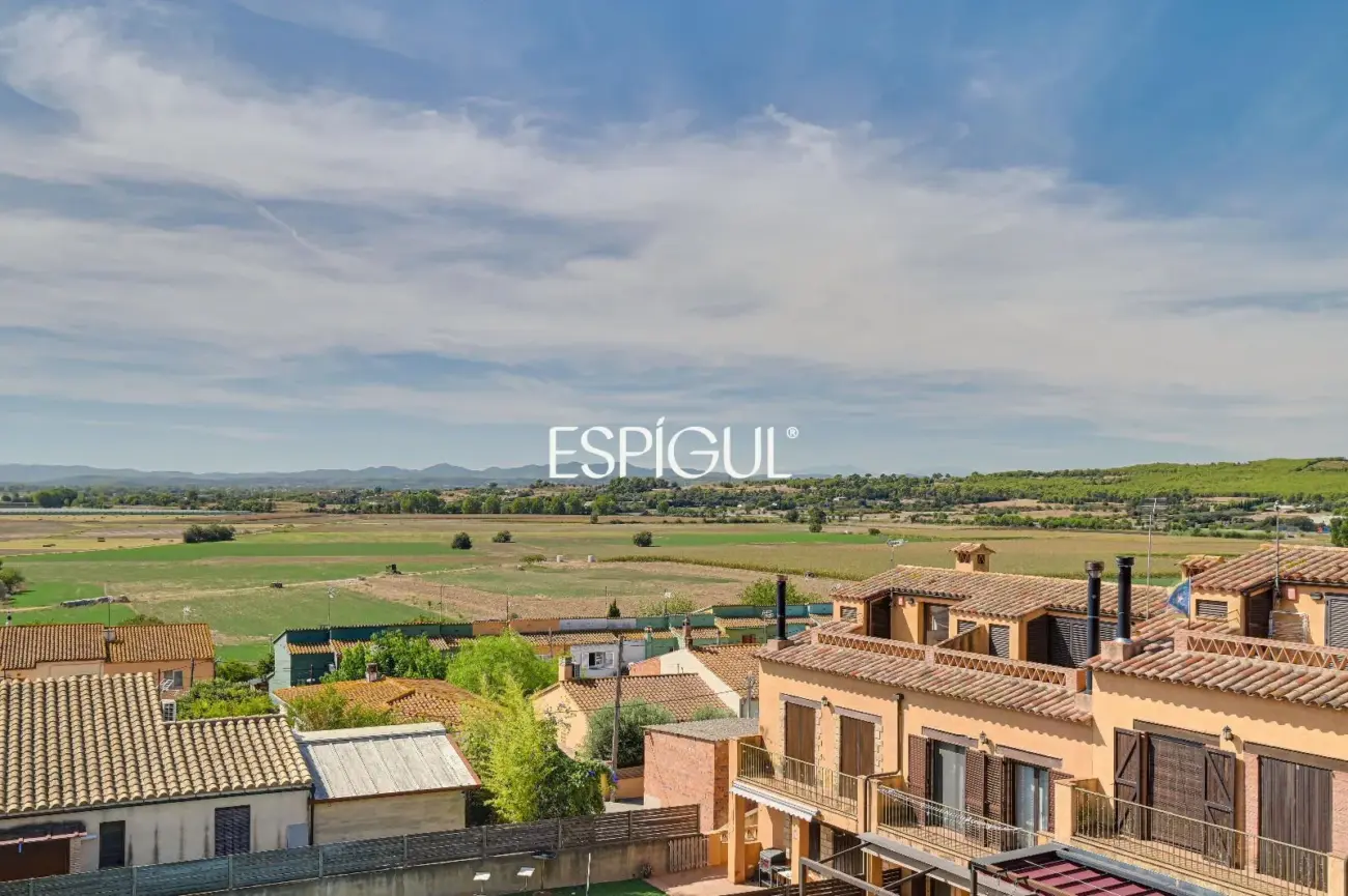 Una casa de autor en el corazón del Empordà