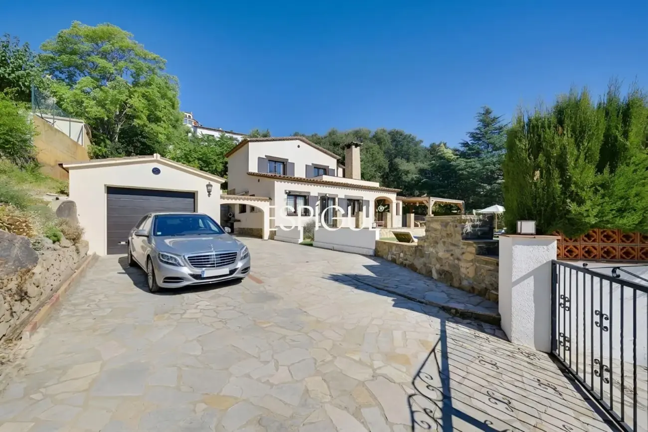 Villa amb llicència turística a Vescomtat de Cabanyes, Calonge