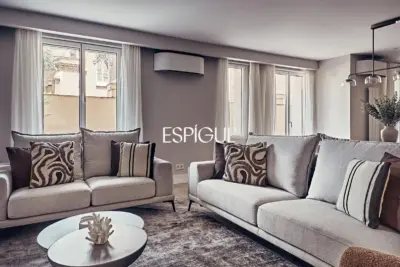 Exterior-facing ground floor property with terrace and garage in Lista