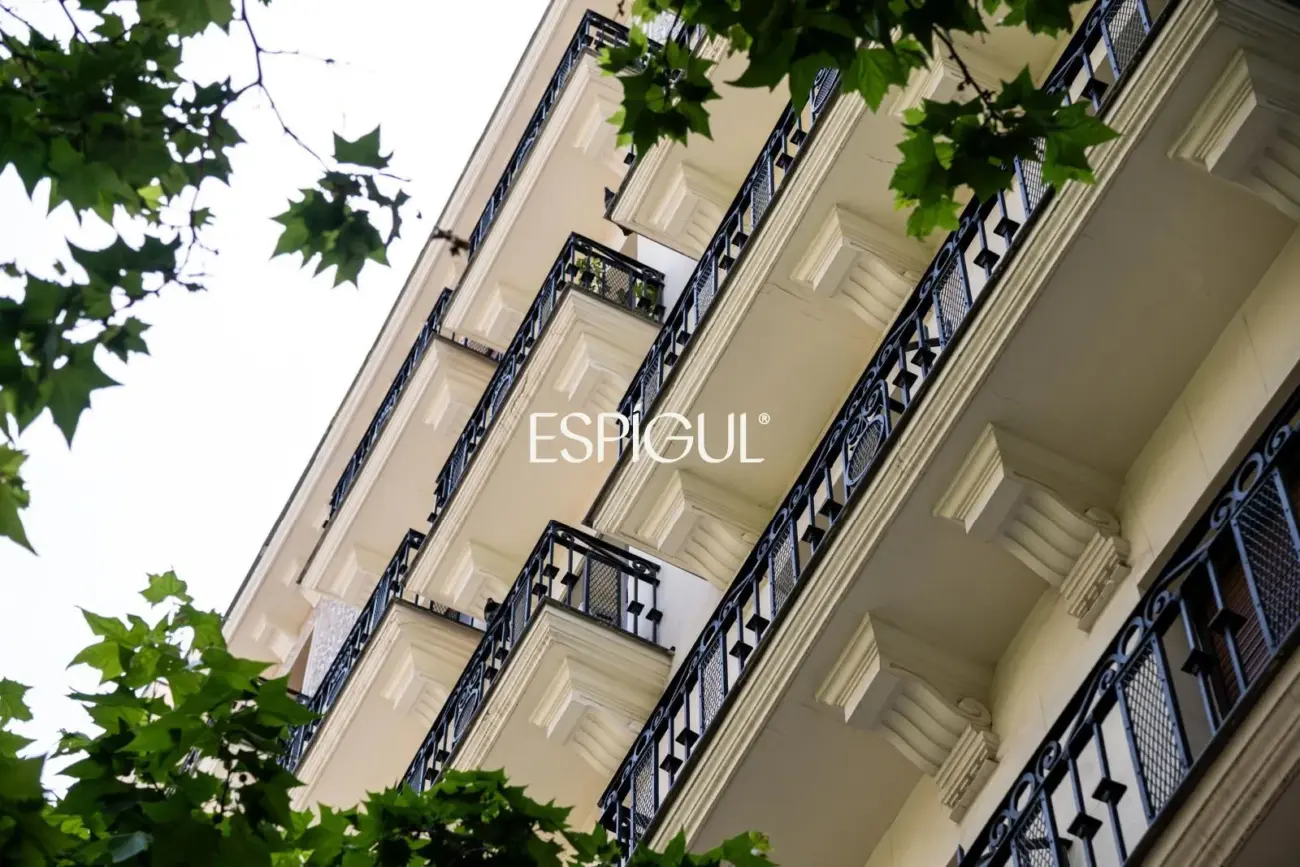 Ático en venta exterior con terraza en Recoletos, Barrio de Salamanca