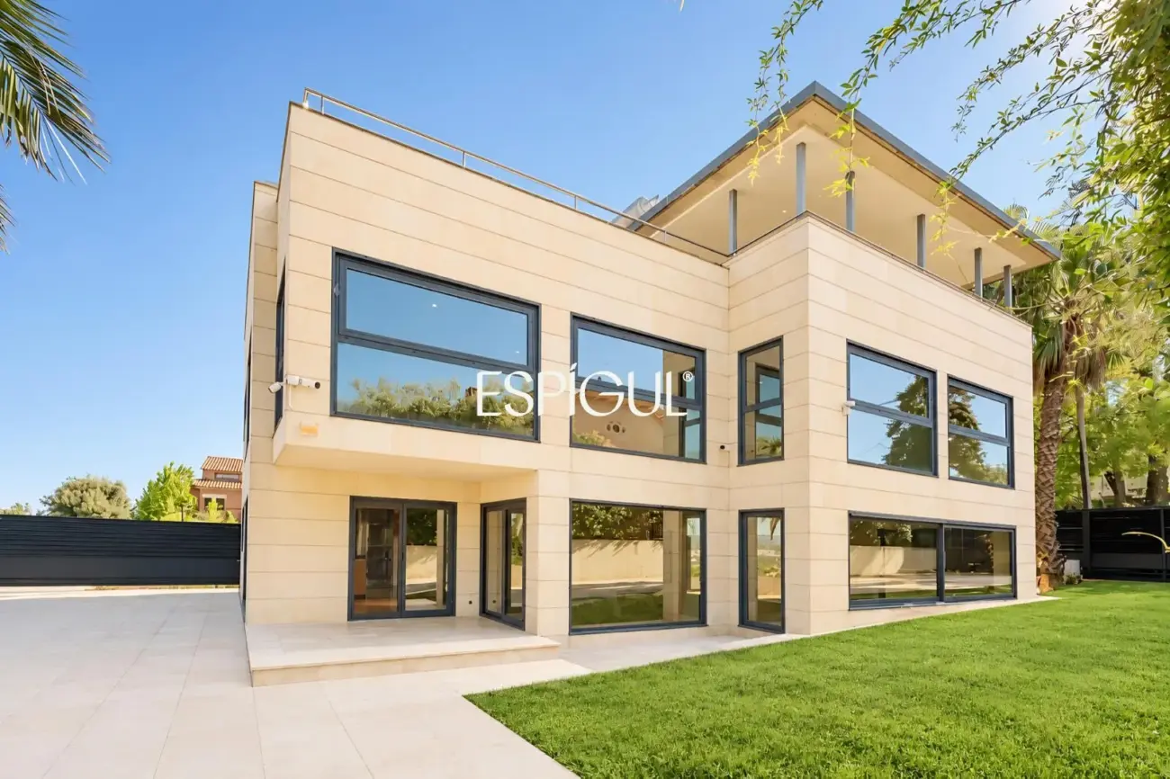 Casa de disseny en venda a Valldoreix – Sant Cugat del Vallès