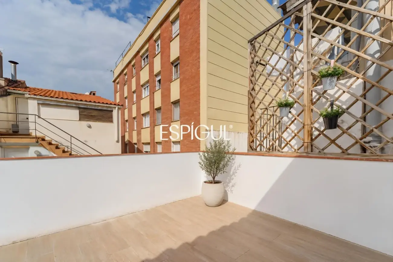 Casa de poble reformada amb encant al centre d’Alella