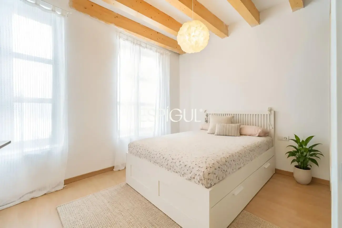 Casa de poble reformada amb encant al centre d’Alella