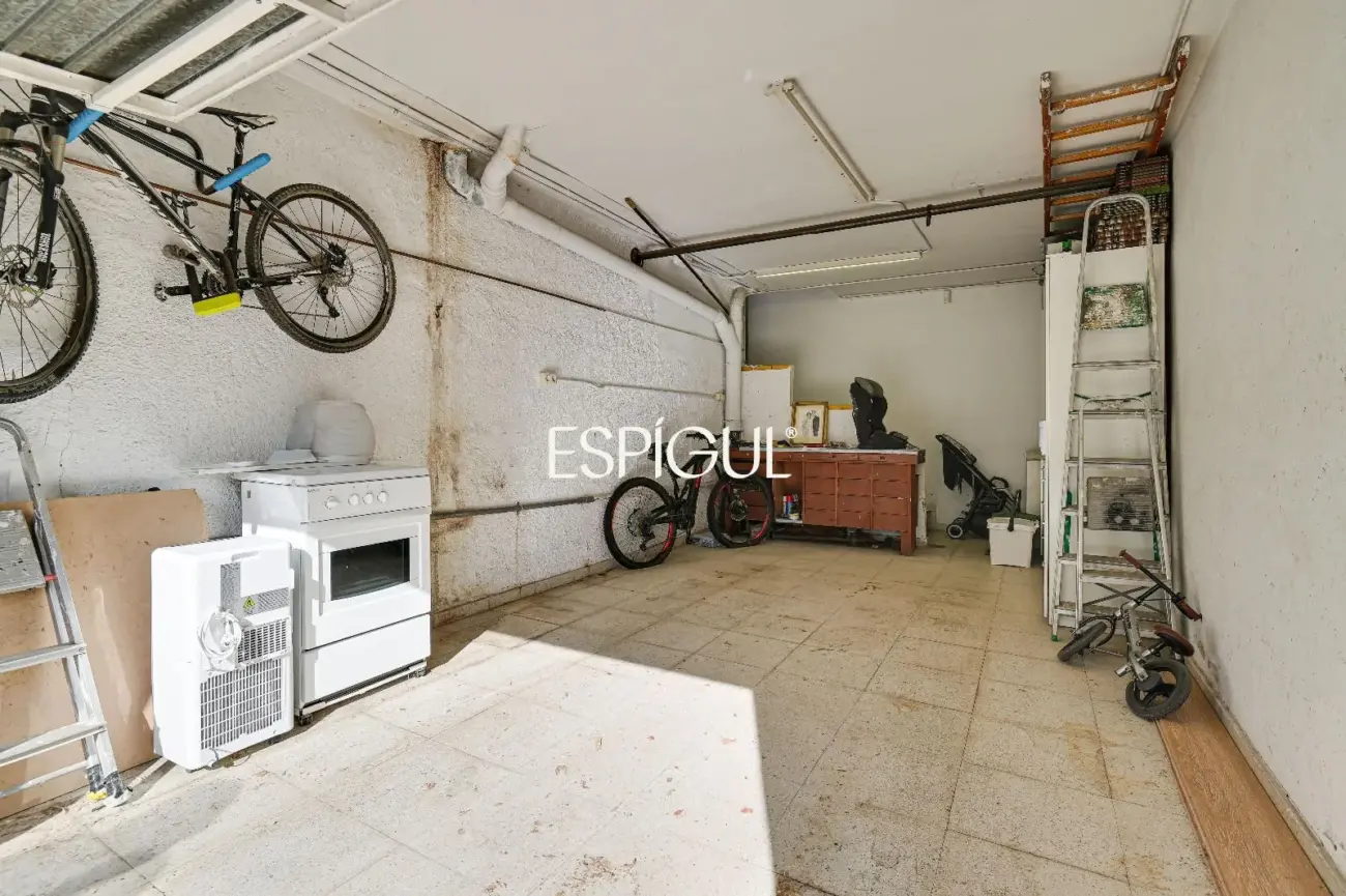 Haus zum Verkauf mit 4 Schlafzimmern in Sant Narcís