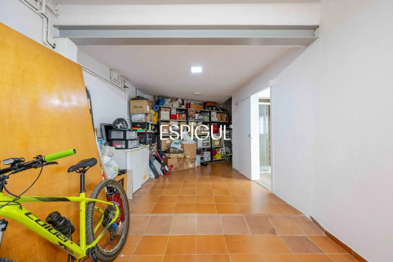 Casa esquinera con gran terraza en Sant Feliu de Guíxols