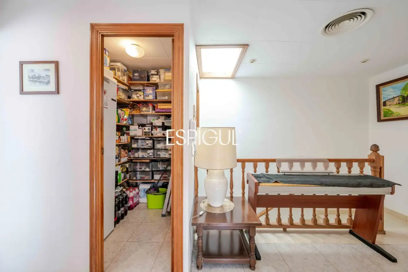 Casa esquinera con gran terraza en Sant Feliu de Guíxols
