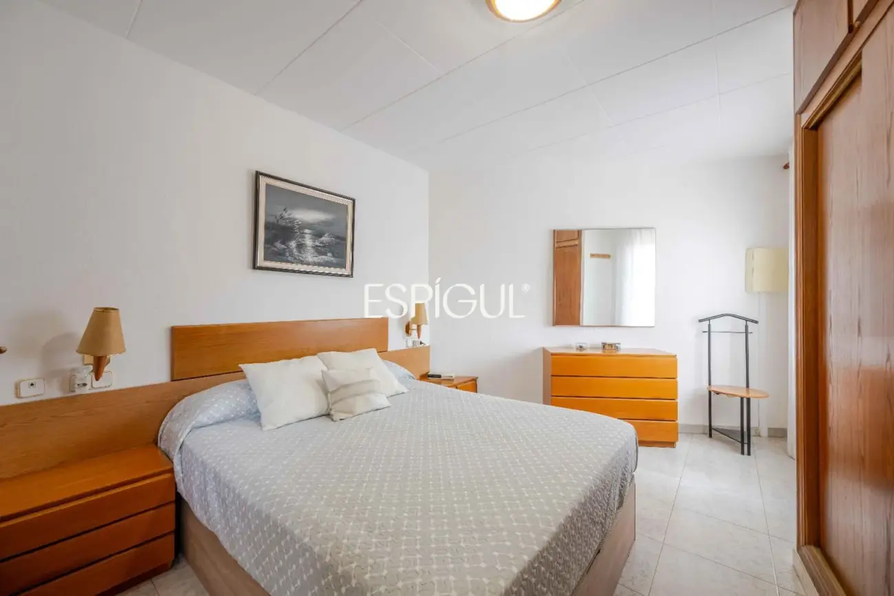 Casa esquinera con gran terraza en Sant Feliu de Guíxols