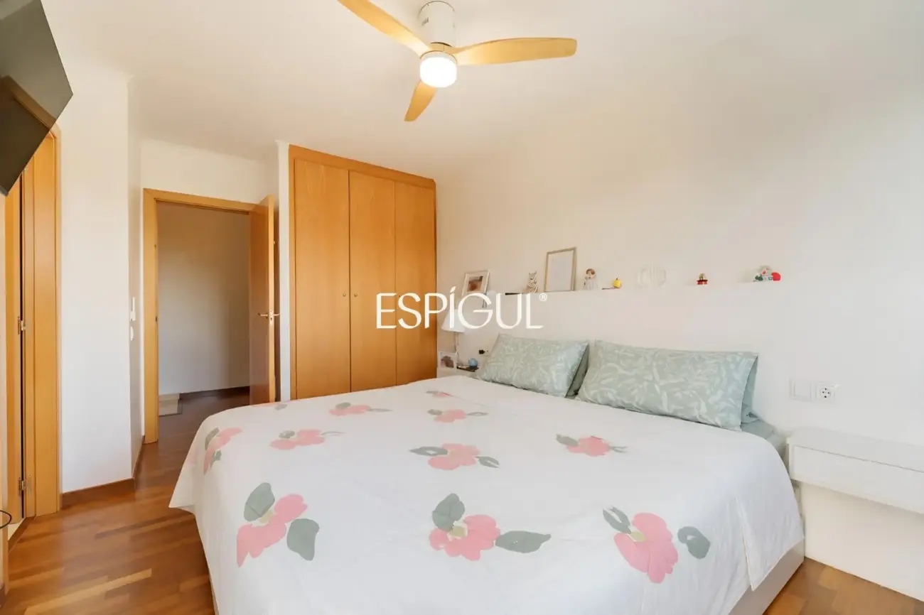 Casa cantonera amb vistes panoràmiques, piscina privada i màxima privacitat a Torre Tavernera