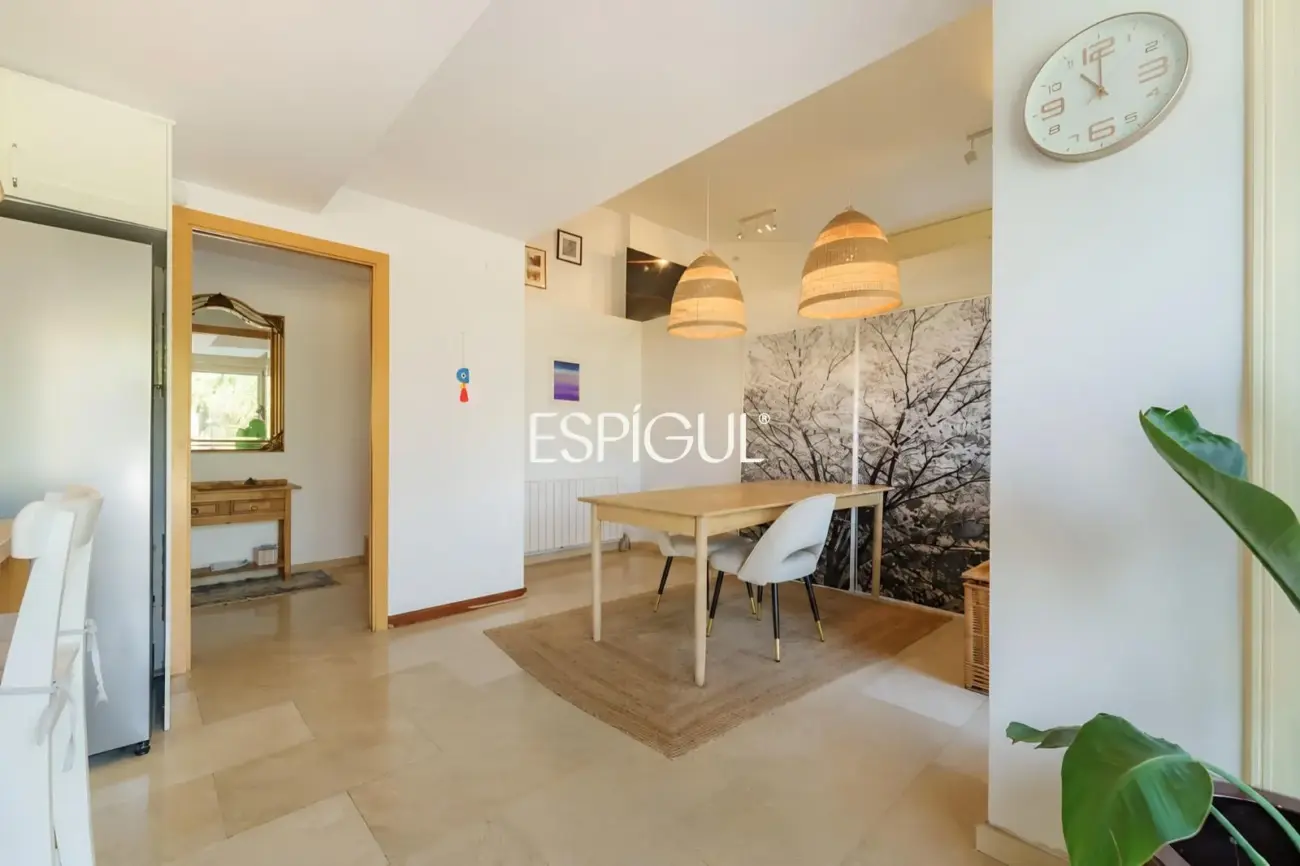 Casa cantonera amb vistes panoràmiques, piscina privada i màxima privacitat a Torre Tavernera