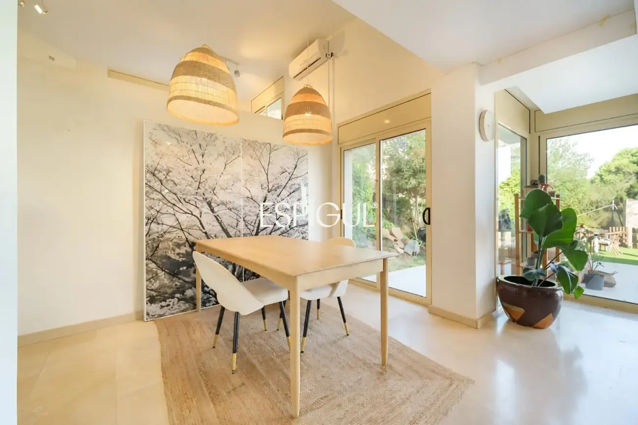 Casa cantonera amb vistes panoràmiques, piscina privada i màxima privacitat a Torre Tavernera