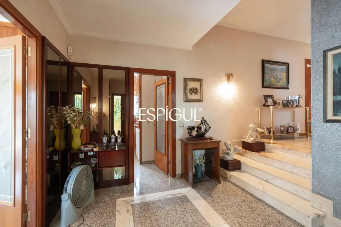 Casa independiente con gran parcela exterior en Mas Aliu
