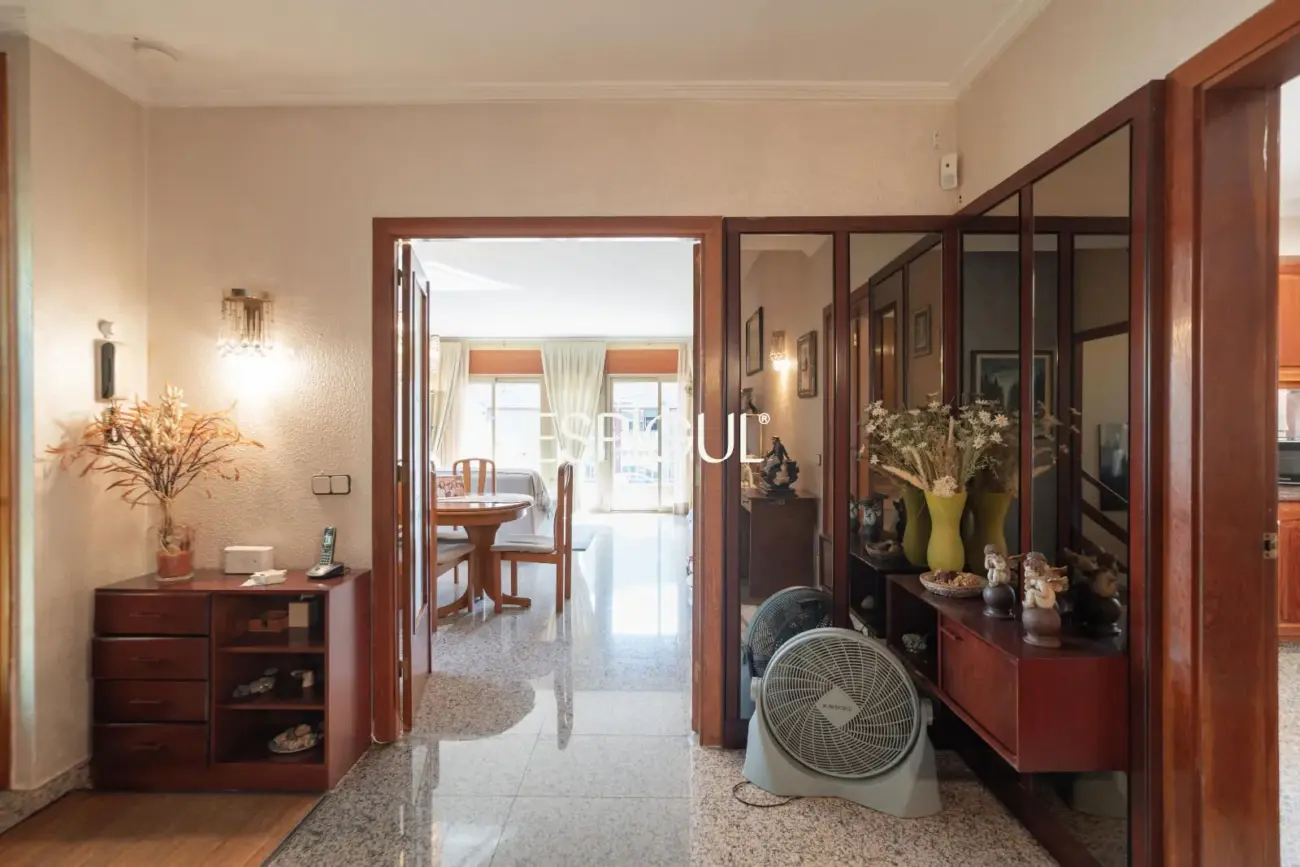 Casa independiente con gran parcela exterior en Mas Aliu