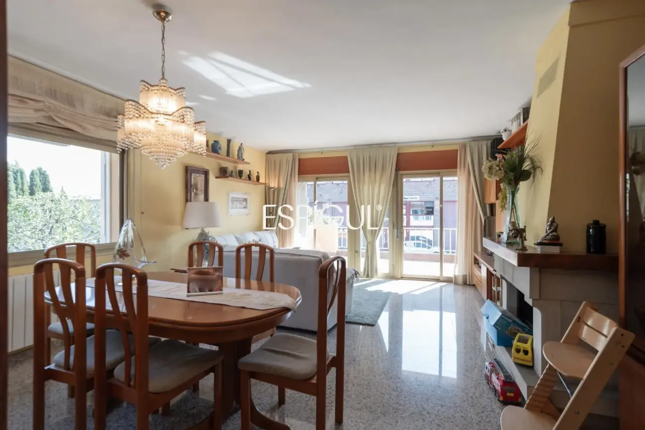 Casa independiente con gran parcela exterior en Mas Aliu