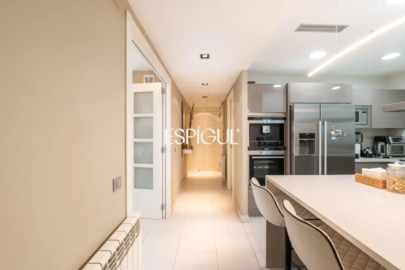 Two homes with a large 100 m² terrace and possibility of joining them together