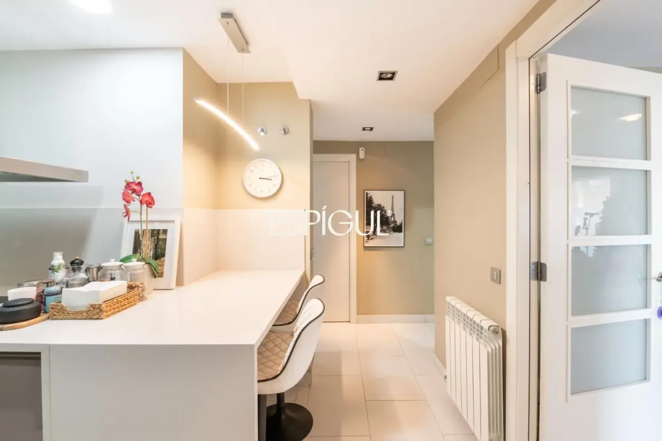 Two homes with a large 100 m² terrace and possibility of joining them together