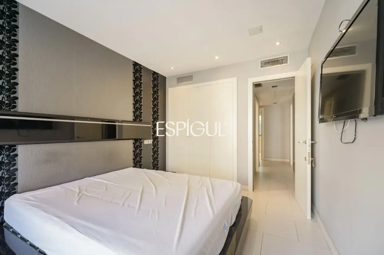 Two homes with a large 100 m² terrace and possibility of joining them together