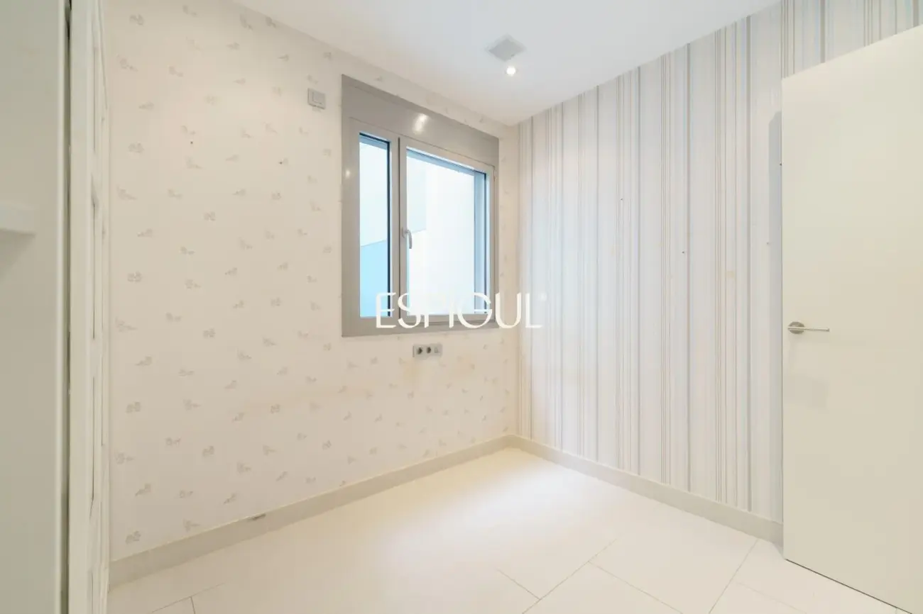 Two homes with a large 100 m² terrace and possibility of joining them together