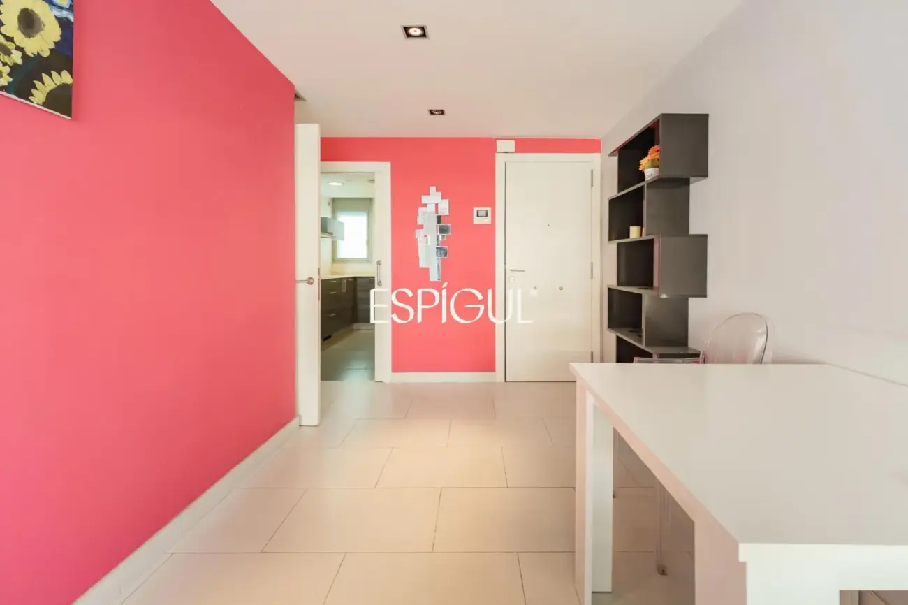 Two homes with a large 100 m² terrace and possibility of joining them together