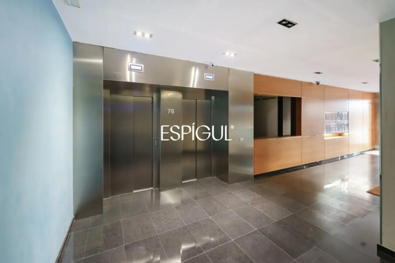 Two homes with a large 100 m² terrace and possibility of joining them together