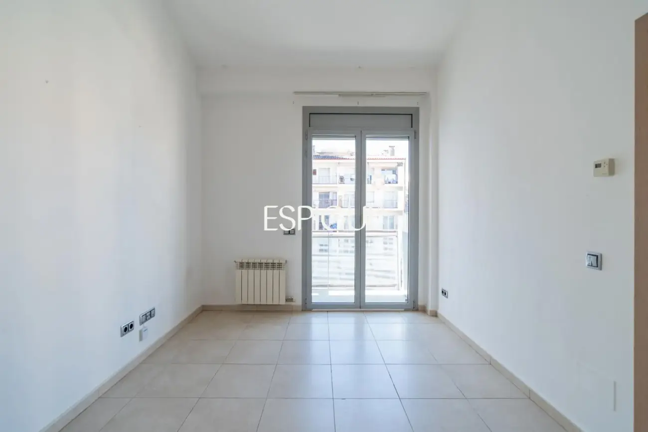 Maisonette-Wohnung mit zwei Zimmern im Zentrum von Girona zu verkaufen