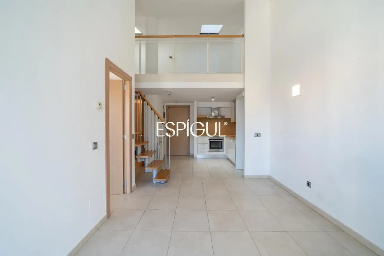 Maisonette-Wohnung mit zwei Zimmern im Zentrum von Girona zu verkaufen