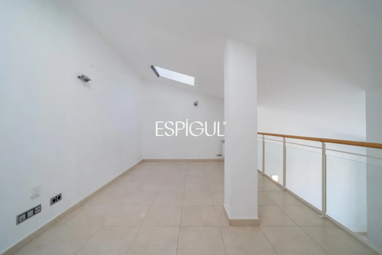 Maisonette-Wohnung mit zwei Zimmern im Zentrum von Girona zu verkaufen
