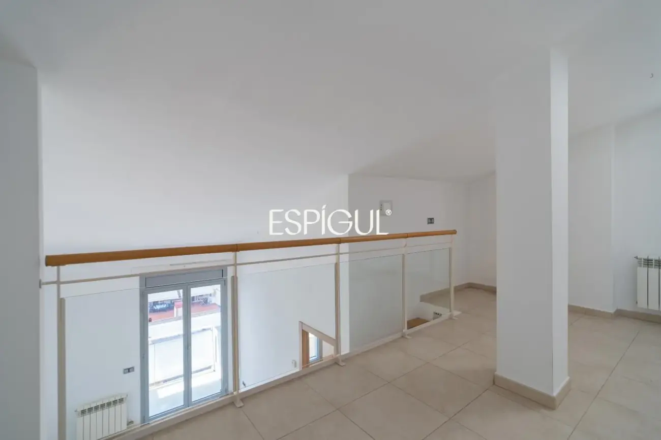 Maisonette-Wohnung mit zwei Zimmern im Zentrum von Girona zu verkaufen