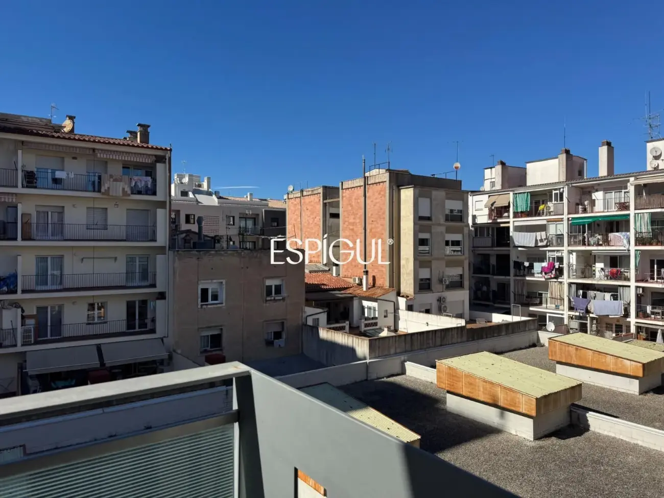 Maisonette-Wohnung mit zwei Zimmern im Zentrum von Girona zu verkaufen