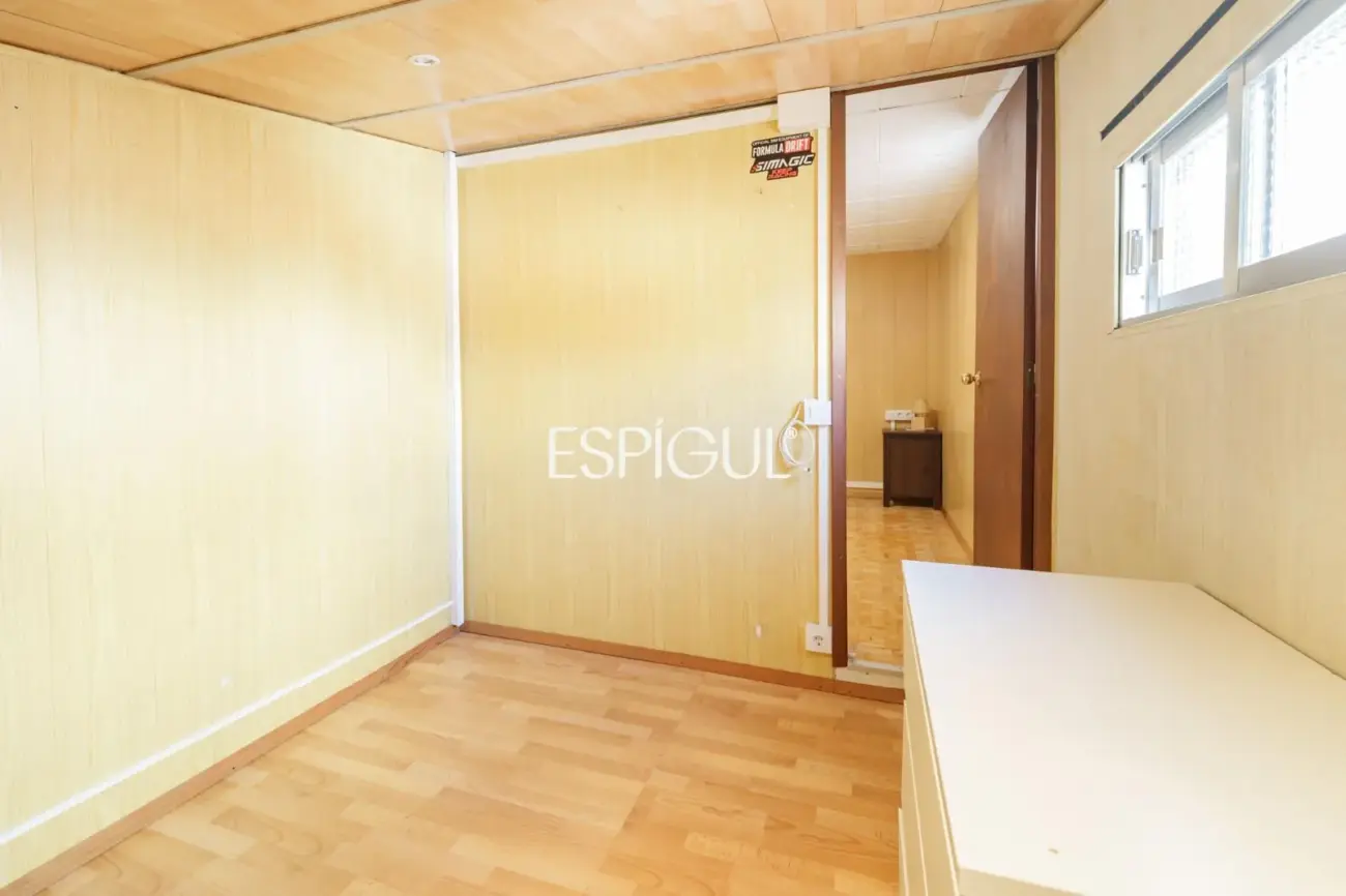 Encanto, luz y tranquilidad: Casa-dúplex con patio exterior en Sants