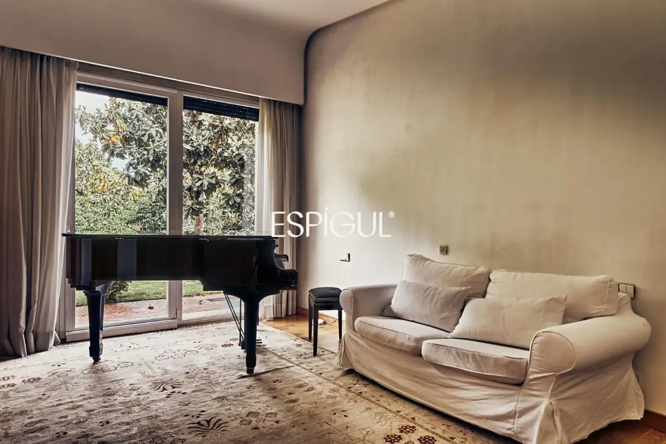 Espectacular villa independiente en venta en Pozuelo de Alarcón
