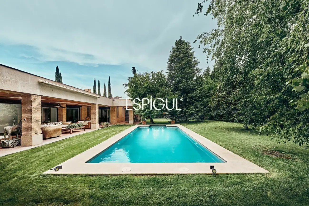 Espectacular villa independiente en venta en Pozuelo de Alarcón