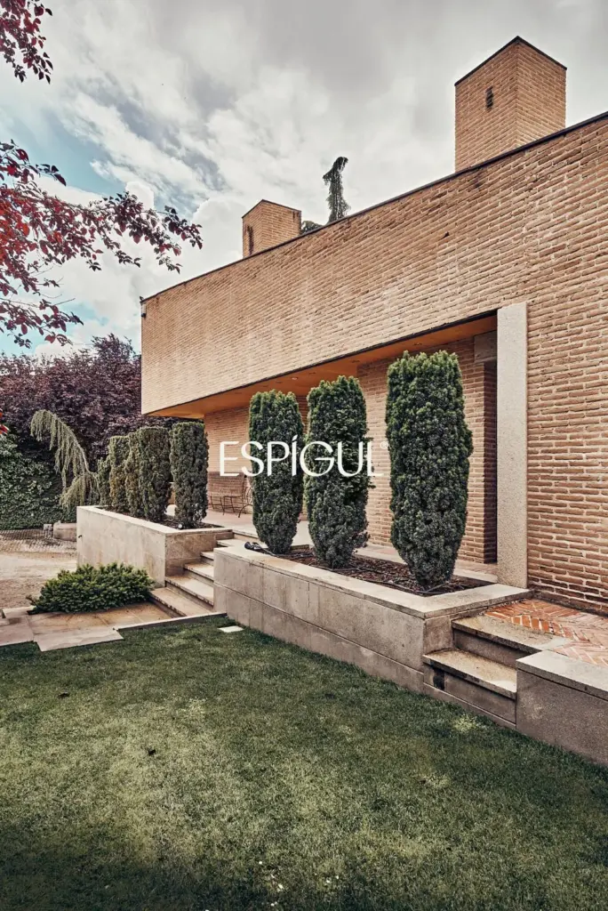 Espectacular villa independiente en venta en Pozuelo de Alarcón