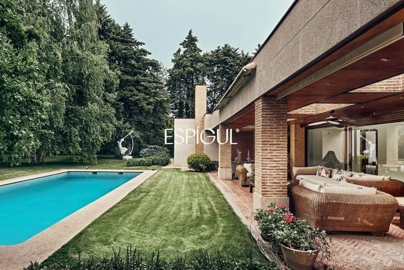 Espectacular villa independiente en venta en Pozuelo de Alarcón