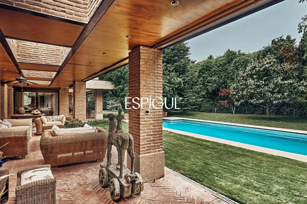 Espectacular villa independiente en venta en Pozuelo de Alarcón