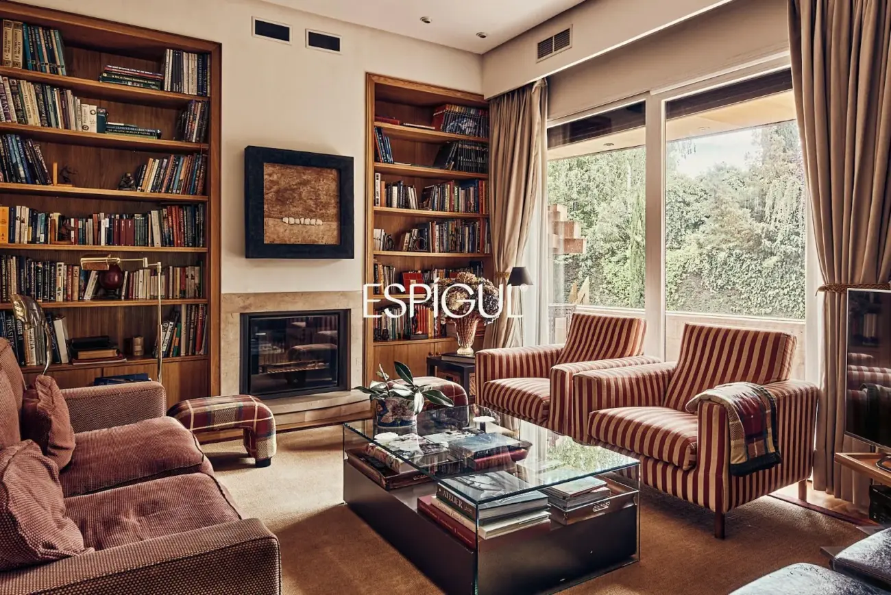 Espectacular villa independiente en venta en Pozuelo de Alarcón