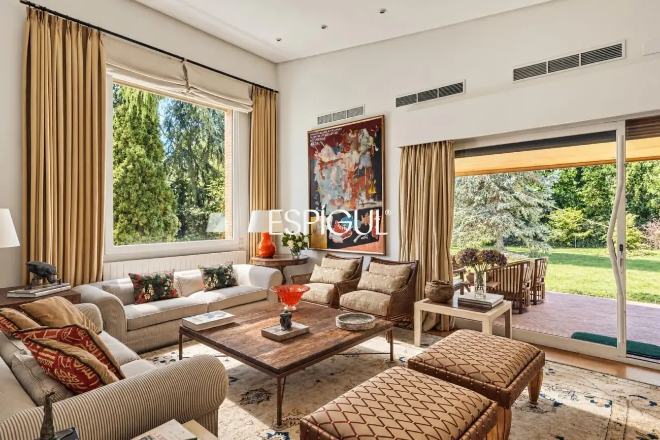 Espectacular villa independiente en venta en Pozuelo de Alarcón