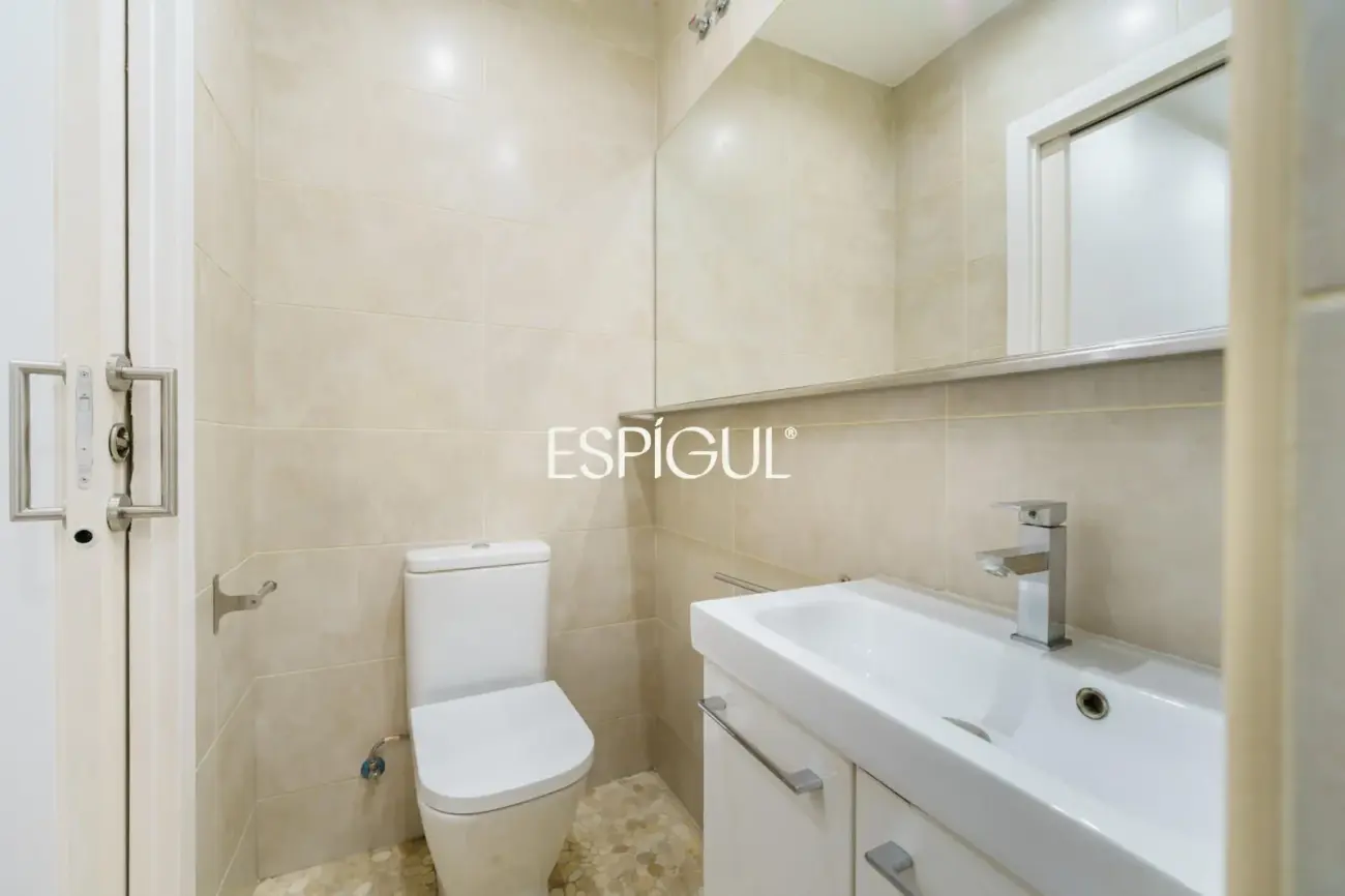 Estudio reformado y muy funcional en Sants-Olzinelles
