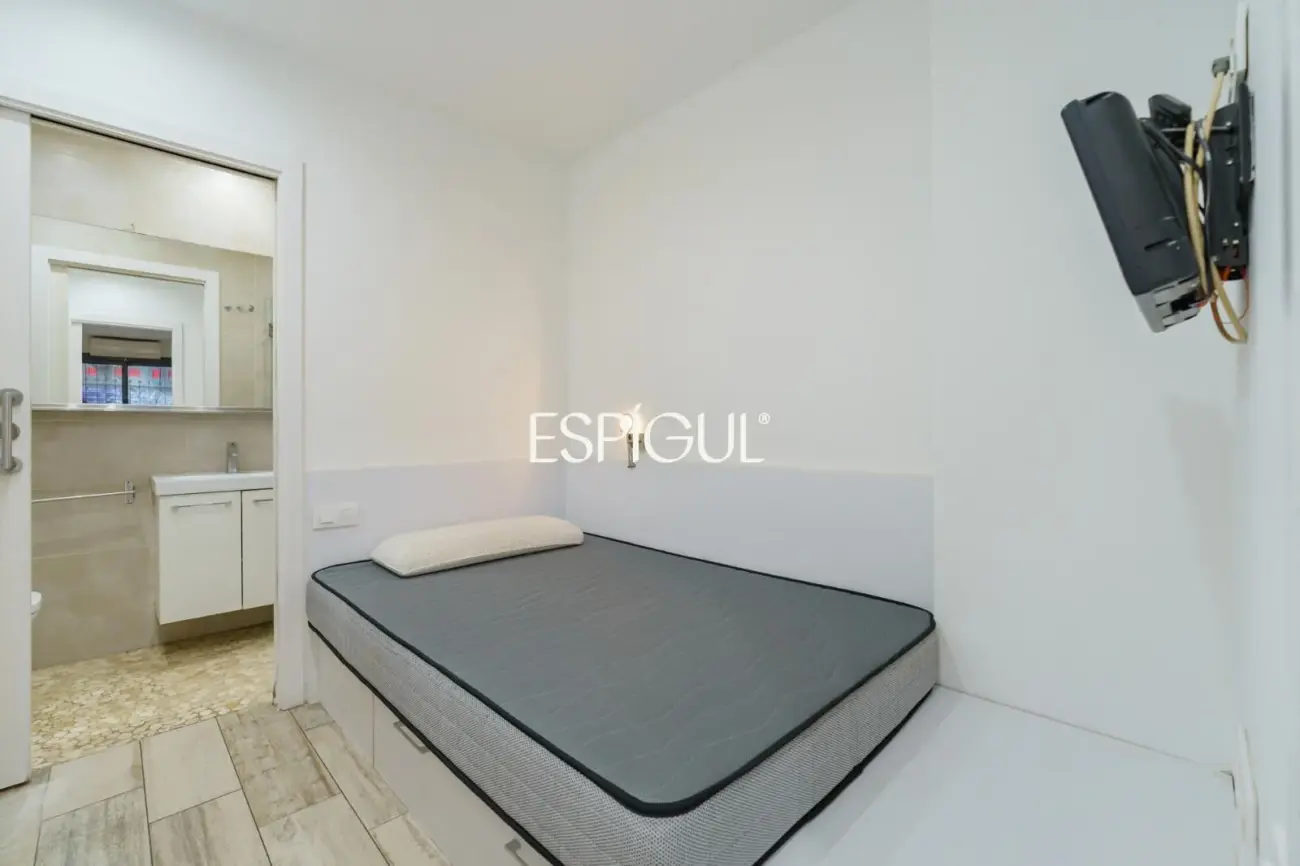 Estudio reformado y muy funcional en Sants-Olzinelles
