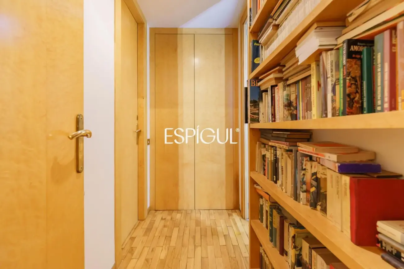 Эксклюзивная недвижимость с впечатляющей террасой 140 м² в L’Antiga Esquerra de L’Eixample