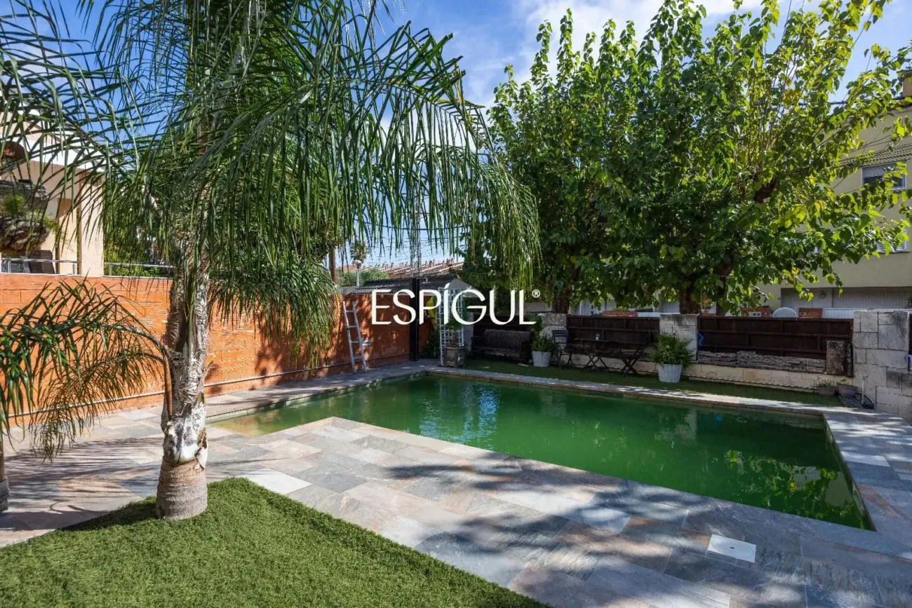 Magnífica casa unifamiliar en Tiana con piscina privada