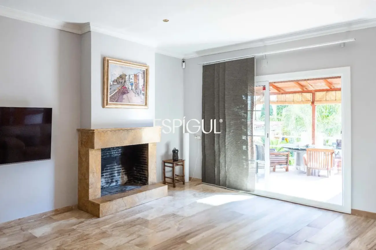 Magnífica casa unifamiliar en Tiana con piscina privada