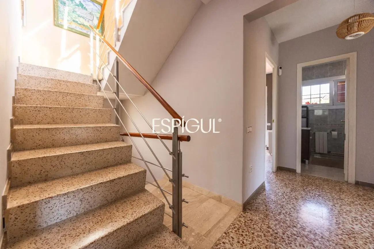 Magnífica casa unifamiliar en Tiana con piscina privada