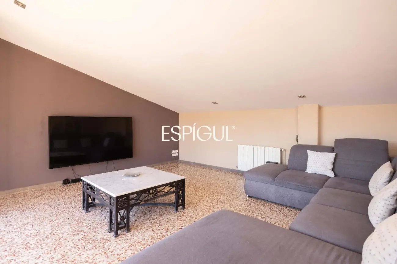 Magnífica casa unifamiliar en Tiana con piscina privada