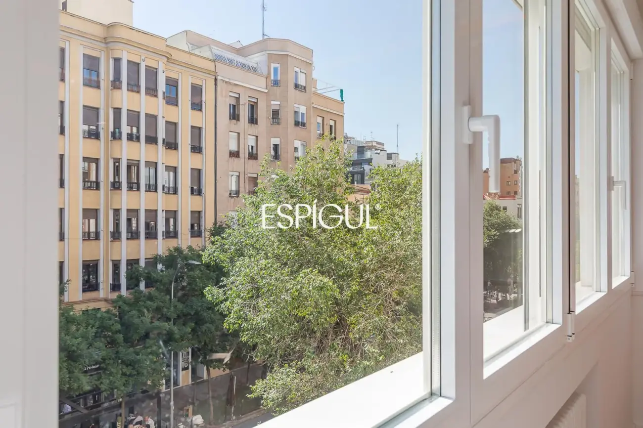 Piso en venta a estrenar con reforma integral en Conde de Peñalver, Lista
