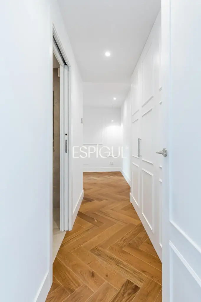 Piso en venta a estrenar con reforma integral en Conde de Peñalver, Lista