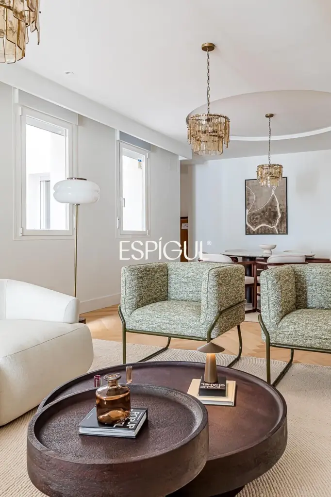 Piso en venta en Santa Cruz de Marcenado, Malasaña