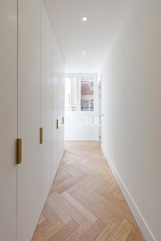 Piso en venta en Santa Cruz de Marcenado, Malasaña
