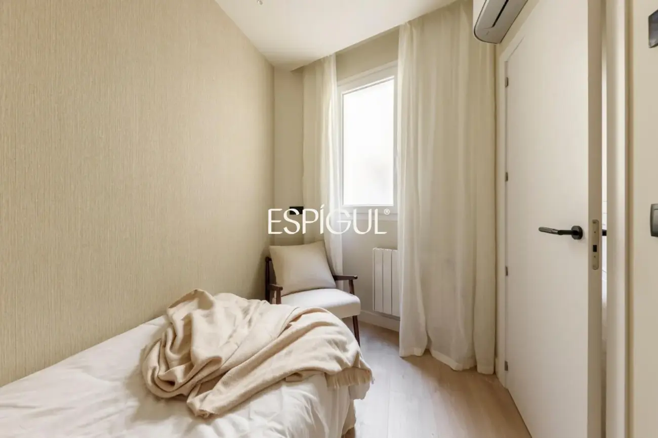 Piso en venta exterior reformado con balcón en Don Ramón de la Cruz, Lista
